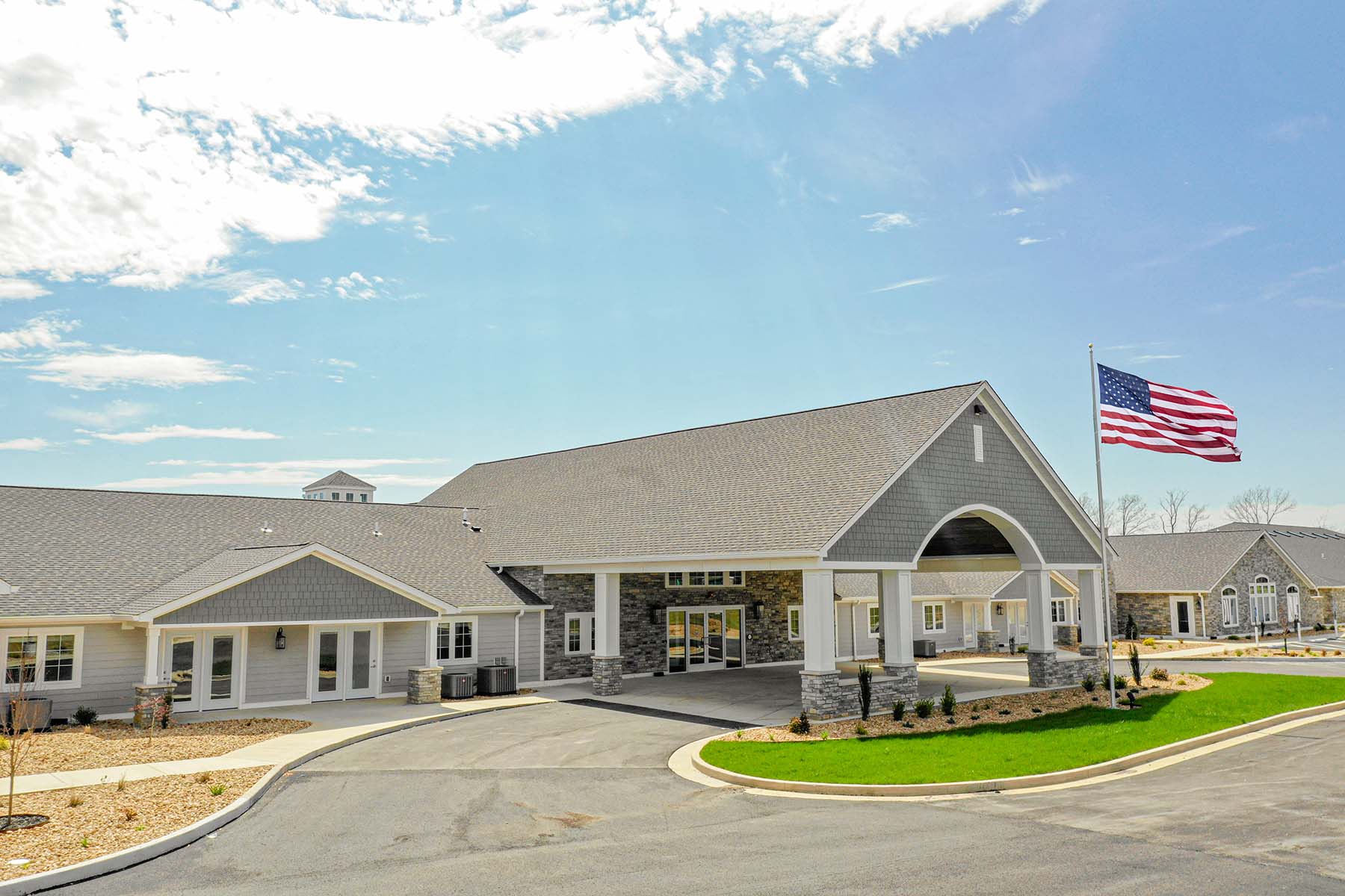 Cedarhurst West Plains building, a single-story structure with a large portico