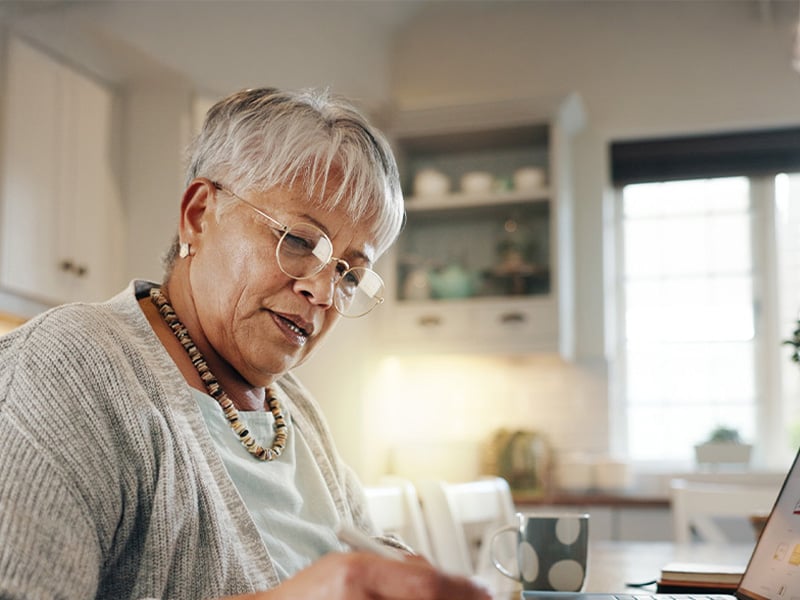 Senior woman using a computer