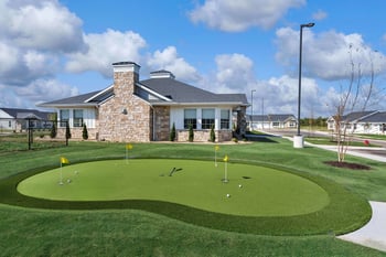 A putting green on the campus for Independent Living at Cedarhurst Cottages at Cedarhurst of Topeka.