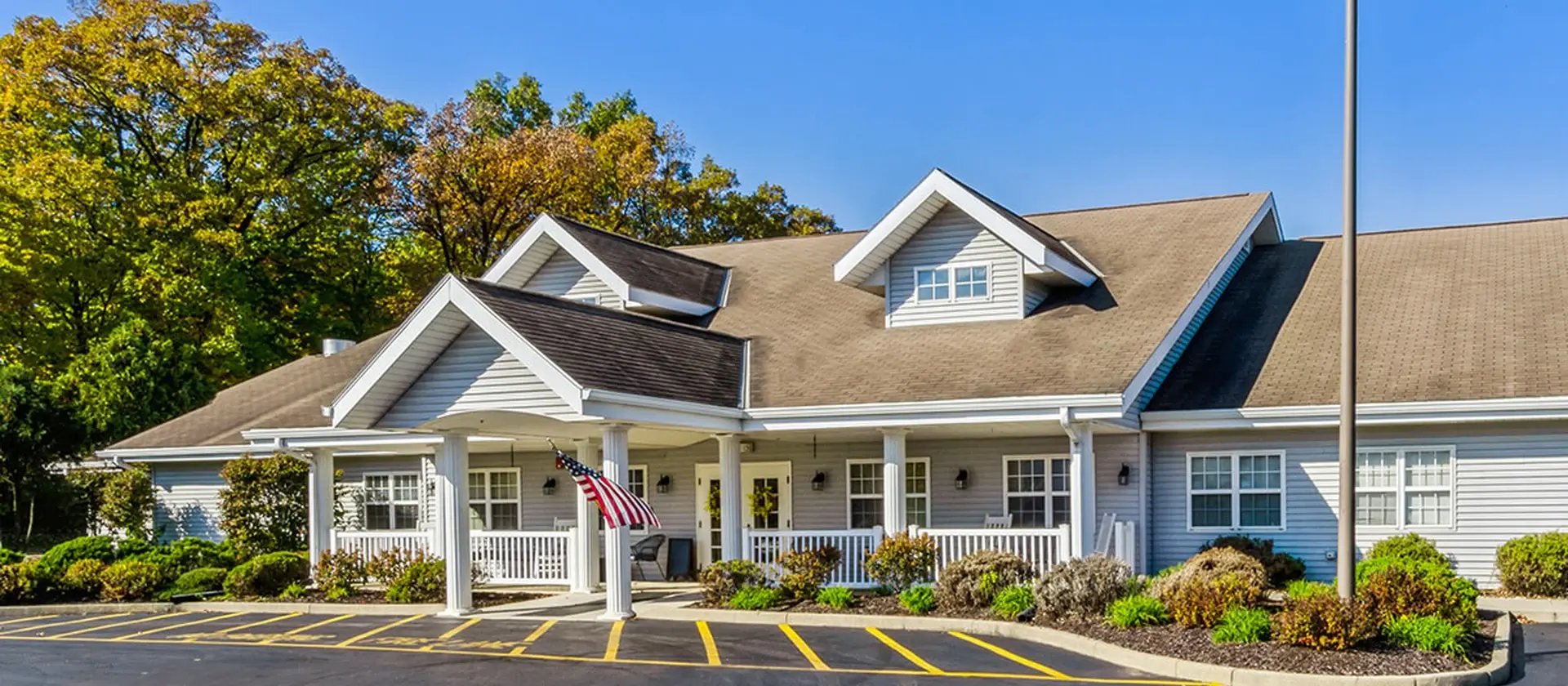 An inviting view of the Cedar Creek of Fort Wayne senior living community from the outside