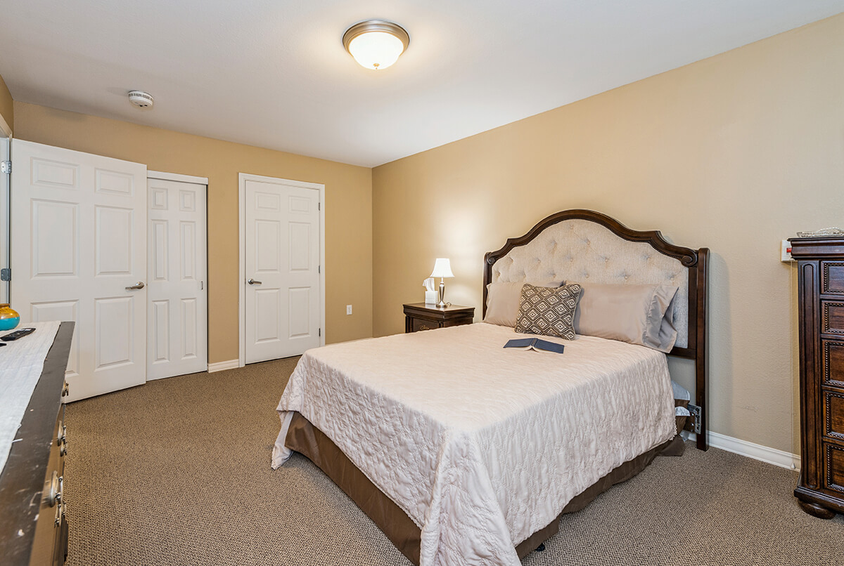 8_Bedroom_Cedar Creek of Franklin