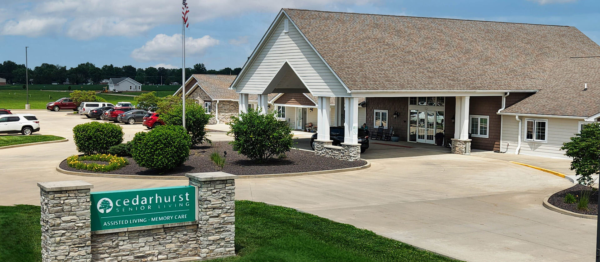 The welcoming front exterior of the Cedarhurst of Bethalto senior living community