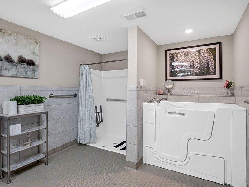 Serene on-site spa at Cedarhurst of Bethalto