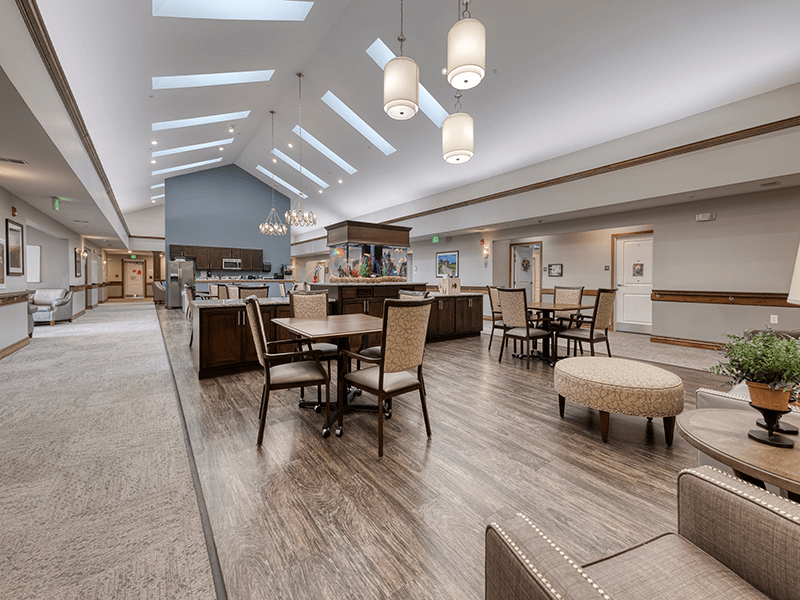 Additional dining space at Cedarhurst of Bethalto that is assessible for senior residents