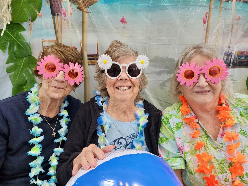 Cedarhurst of Bethalto - Luau Celebration 800x600
