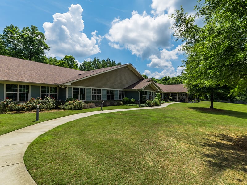 Accessible outdoor space at Cedarhurst of Canton