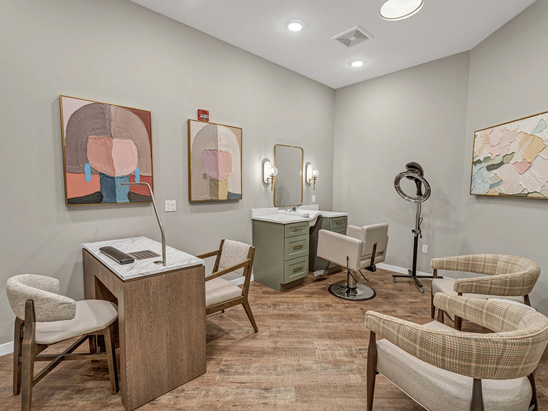 Cedarhurst of Crown Point - Salon
