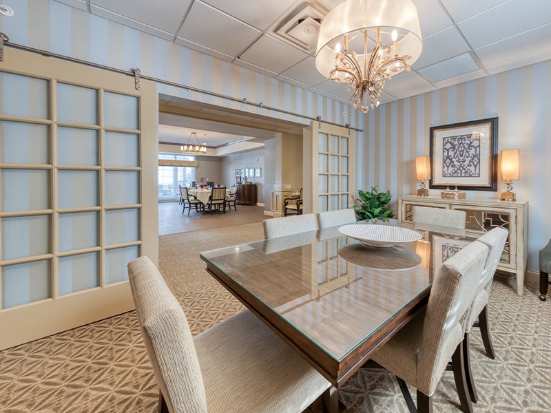 Private dining room at Cedarhurst of Des Peres, offering an intimate space where residents can celebrate