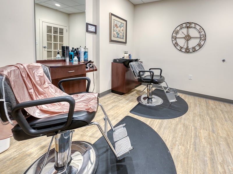 Community salon at Cedarhurst of Des Peres