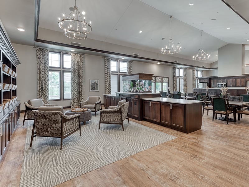 Cedarhurst of Dyer's spacious common area, complete with comfortable seating