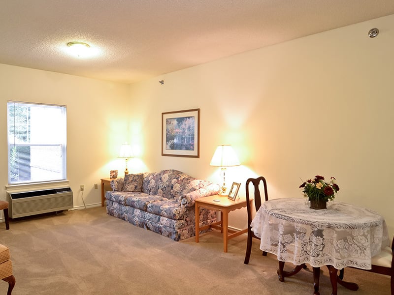 A cozy and well-appointed senior apartment at Cedarhurst of Edison Lakes