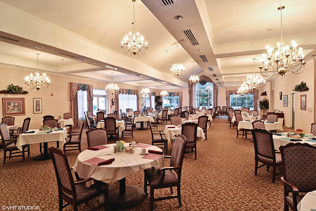 Cedarhurst of Edison Lakes - Dining Room
