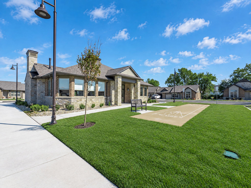 Cedarhurst of Frankfort - Independent Living at Cedarhurst Cottages - Clubhouse Exterior 800 x 600