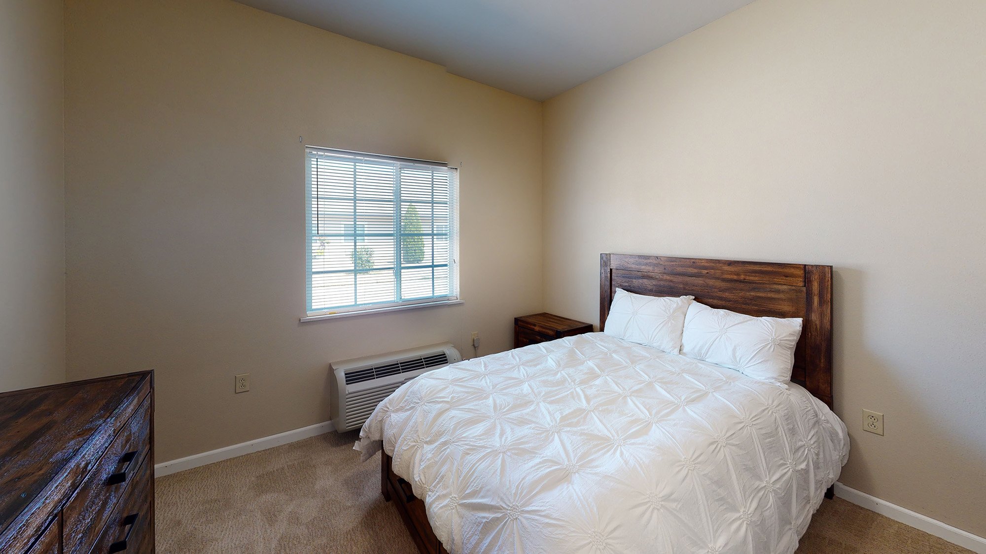 Cedarhurst of Highland - Apartment Bedroom 2
