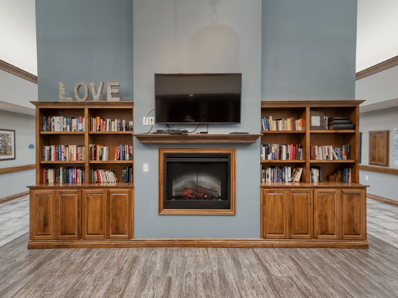 Community library at Cedarhurst of Jacksonville