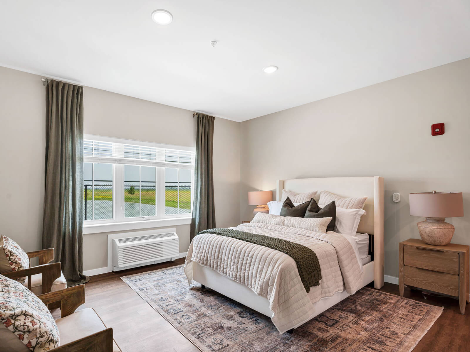 CH-Newburgh-Apartment-AL-Bedroom