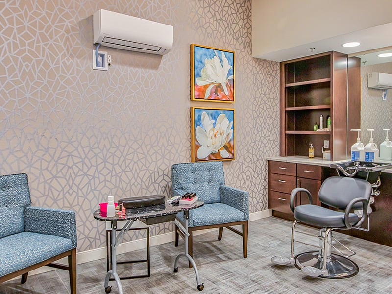 Community salon at Cedarhurst of O'Fallon