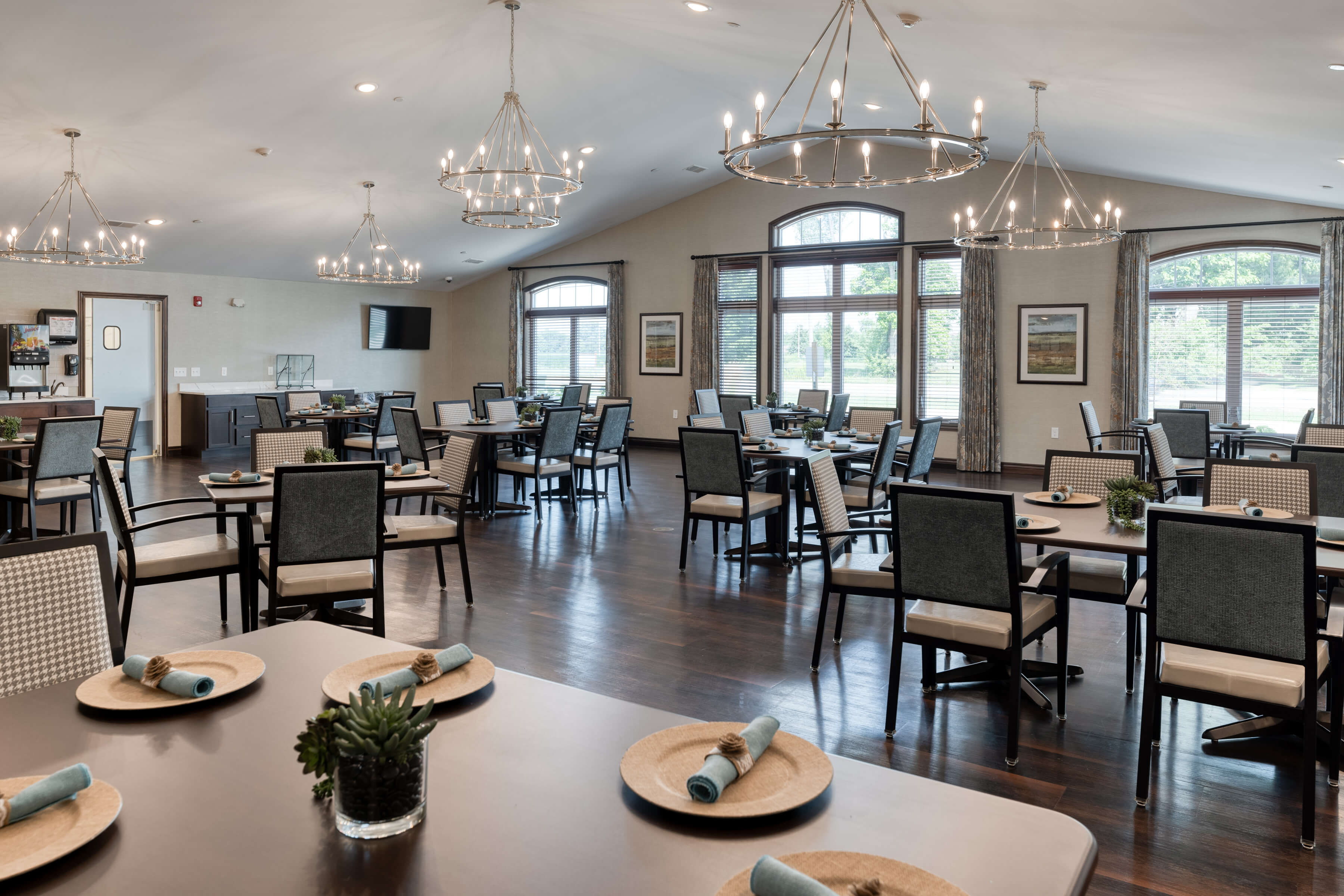 Cedarhurst of Springfield IL -- Dining Room HiRes (1)