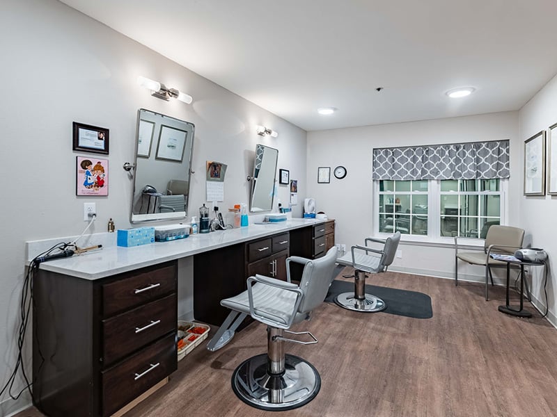 Community salon at Cedarhurst of Tesson Heights