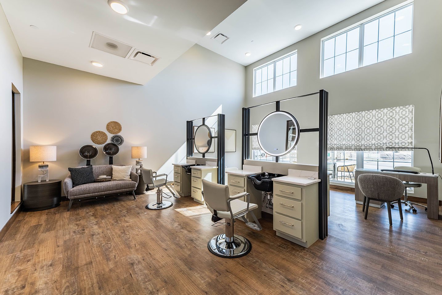 Cedarhurst of Topeka - Salon