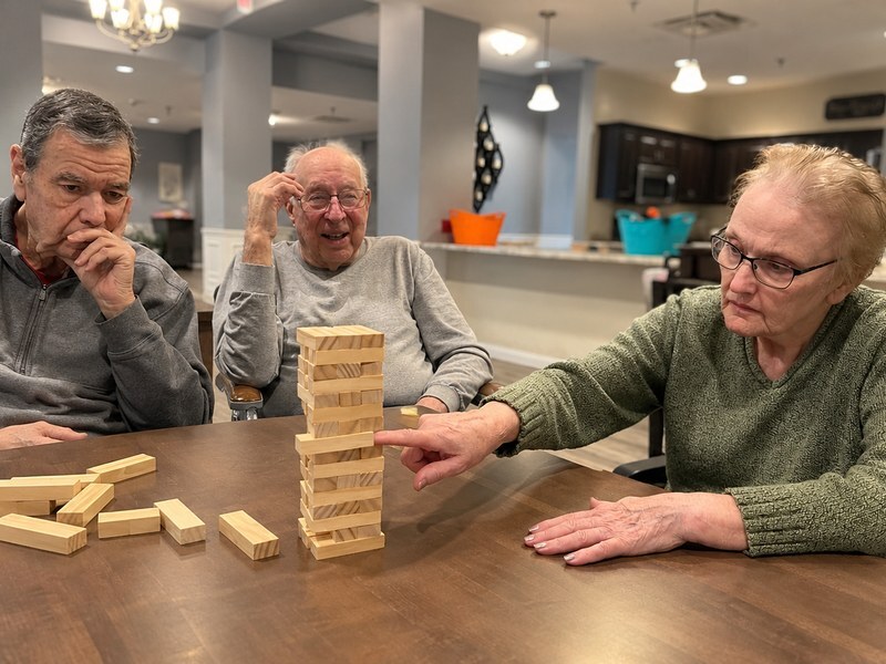Cedarhurst of Waterloo - Lifestyle Game Of Jenga [800x600]