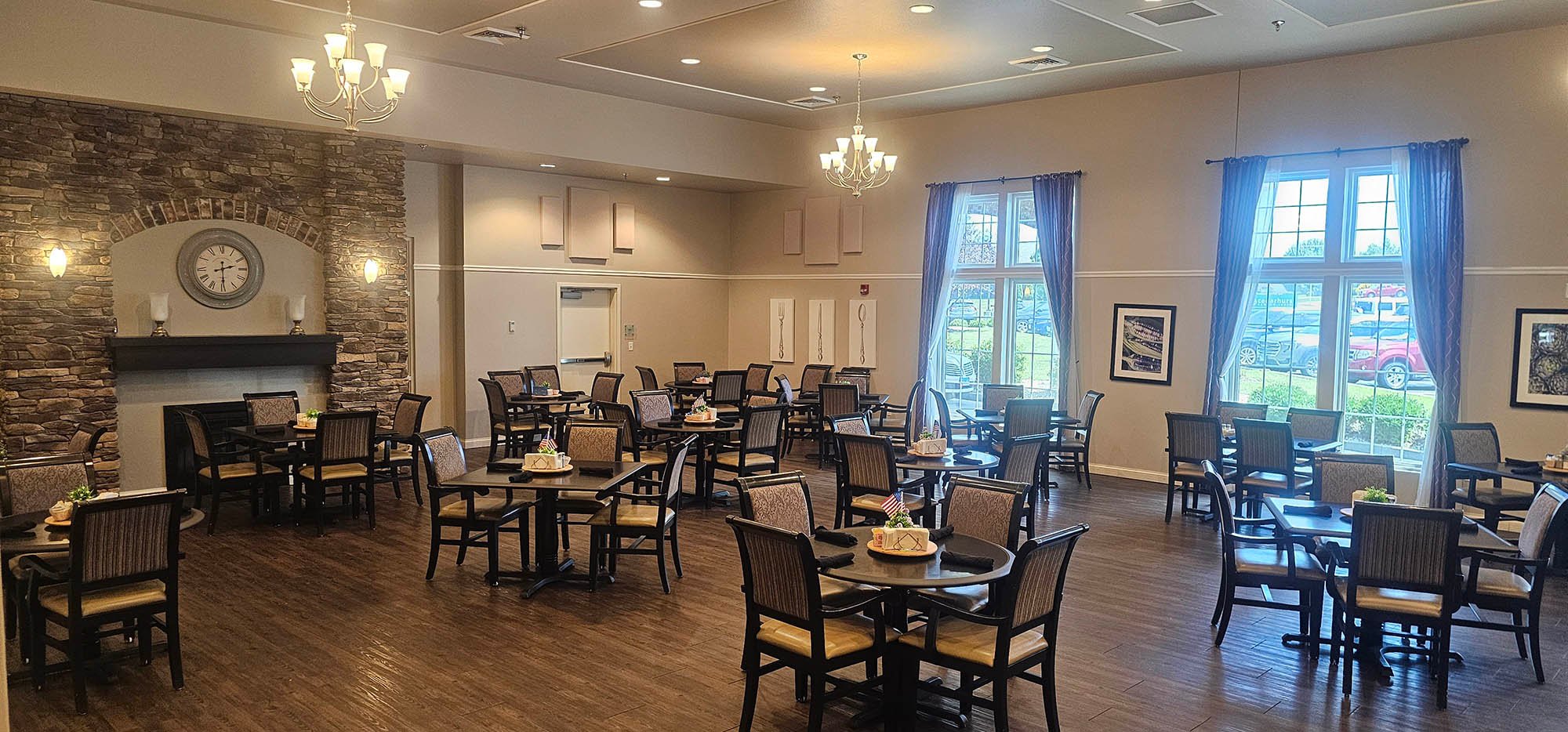 Cedarhurst of Waterloo - Dining Room