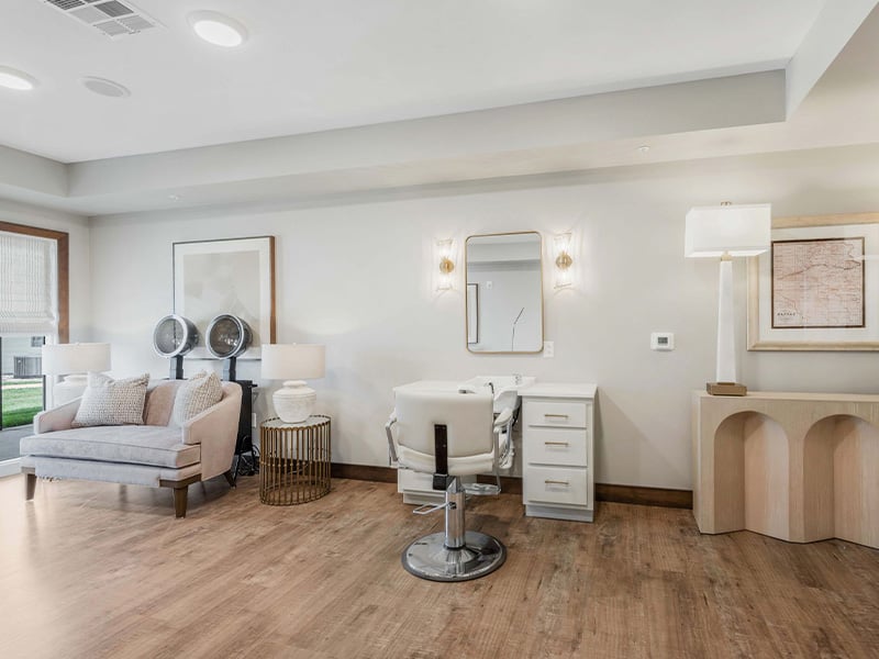 Community salon at Cedarhurst of Wichita