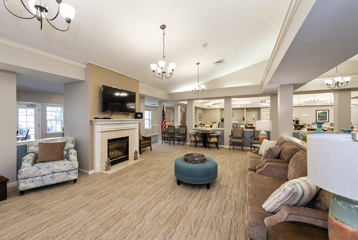 5_Livingroom_Cedar Creek of Bloomington