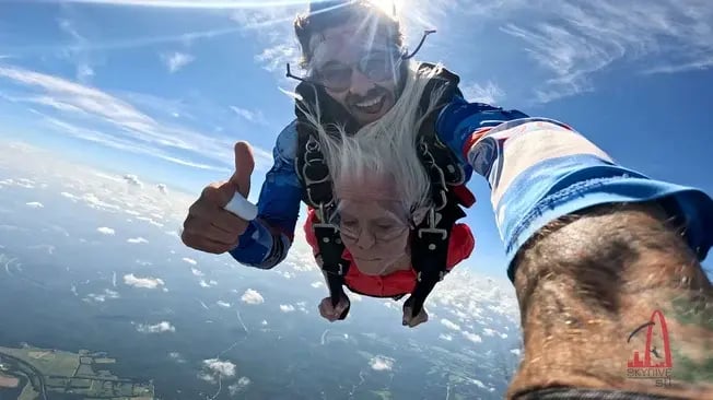 senior skydiving