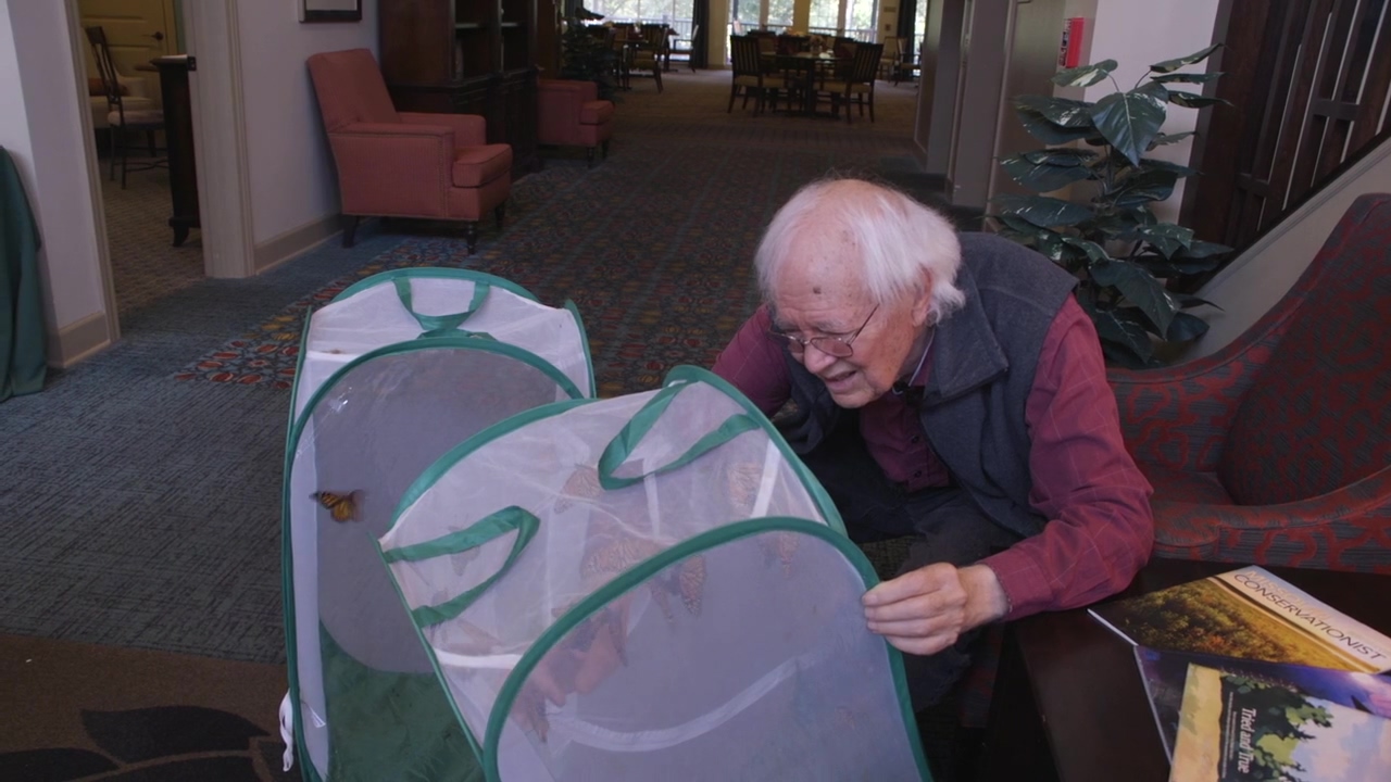 Cedarhurst Resident Story - Dr. Hart_15-thumb