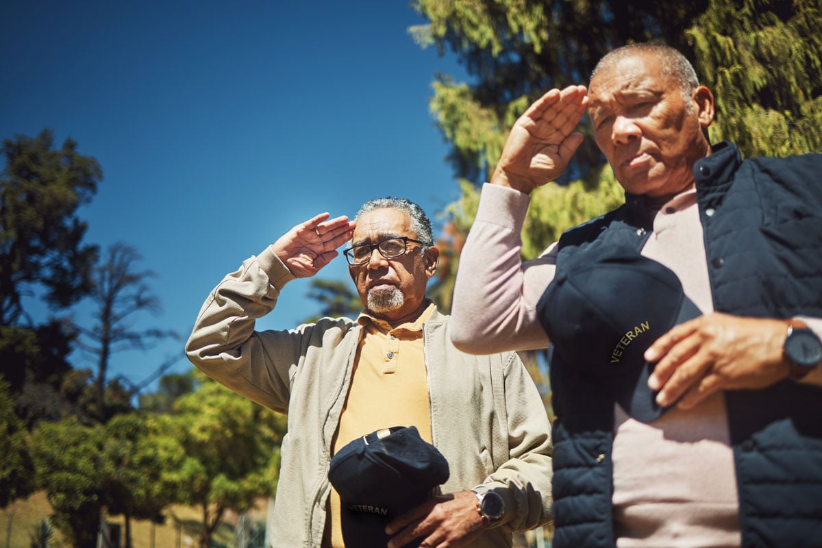 senior veterans salute