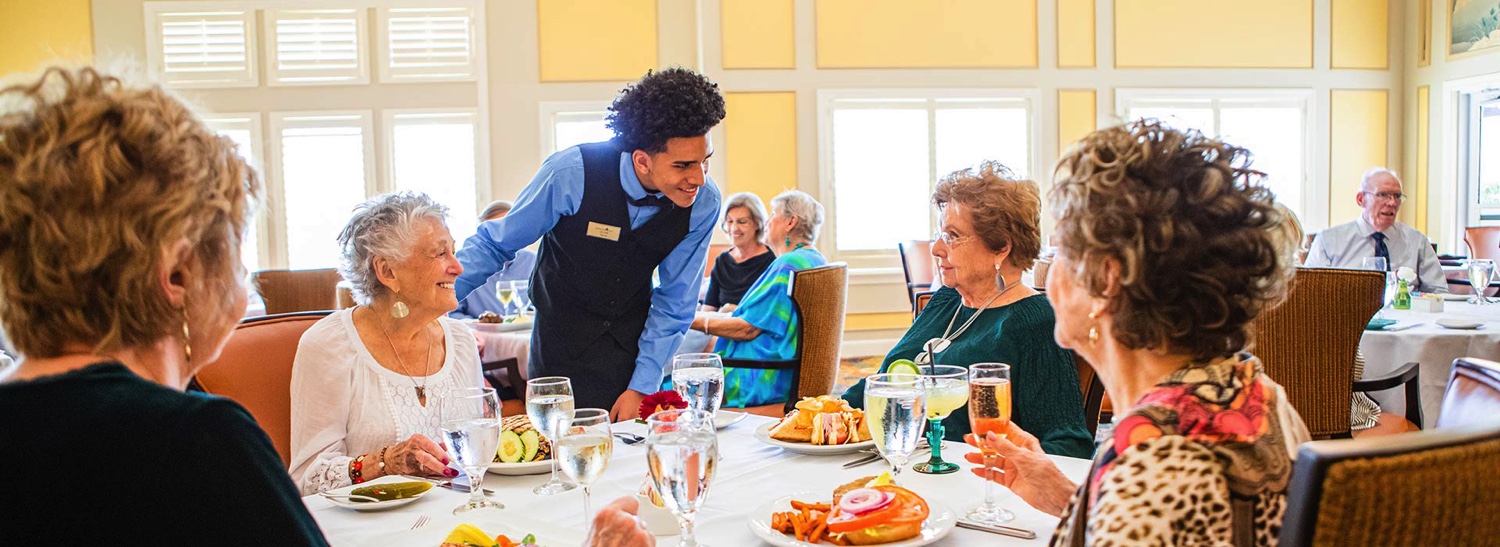 seniors dining together in dining room