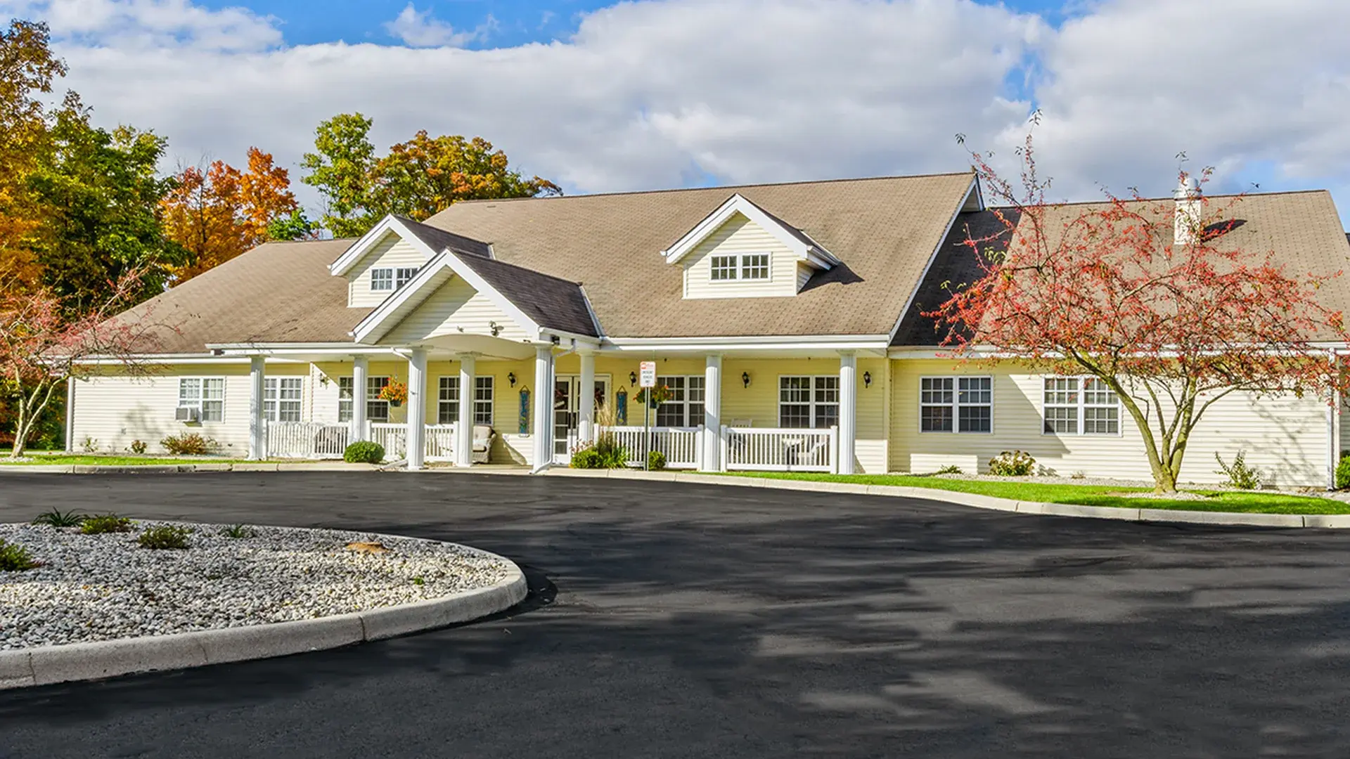 An inviting view of the Cedar Creek of Muncie senior living community from the outside