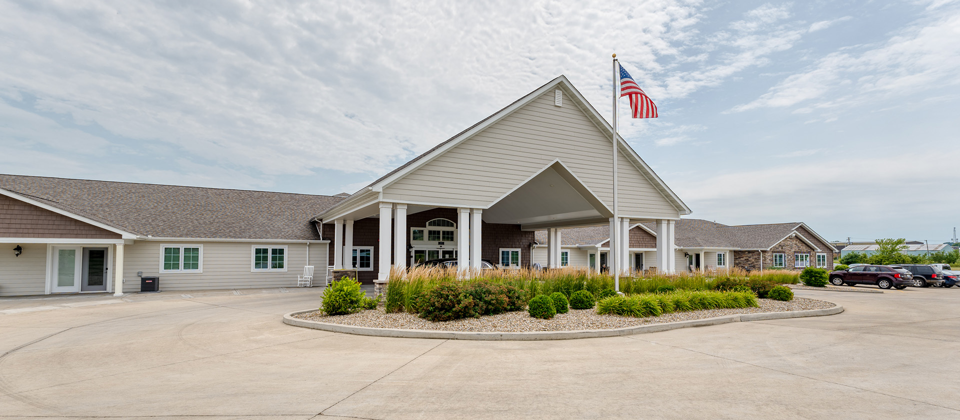 The welcoming front exterior of Cedarhurst of Jacksonville senior living community