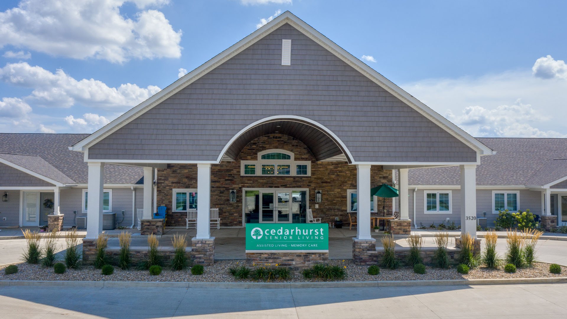 The welcoming front exterior of Cedarhurst of Springfield, IL senior living community